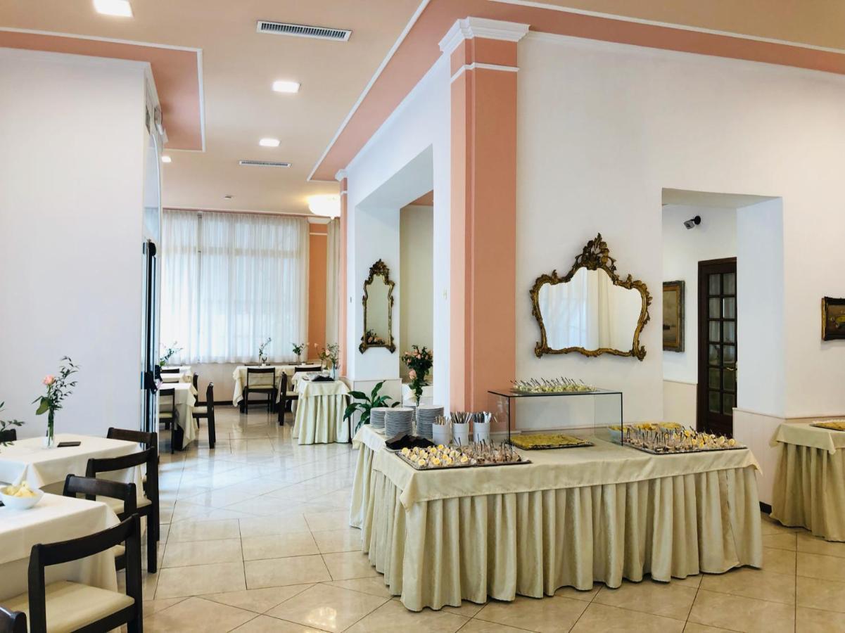 Hotel Eletto San Remo Exterior foto
