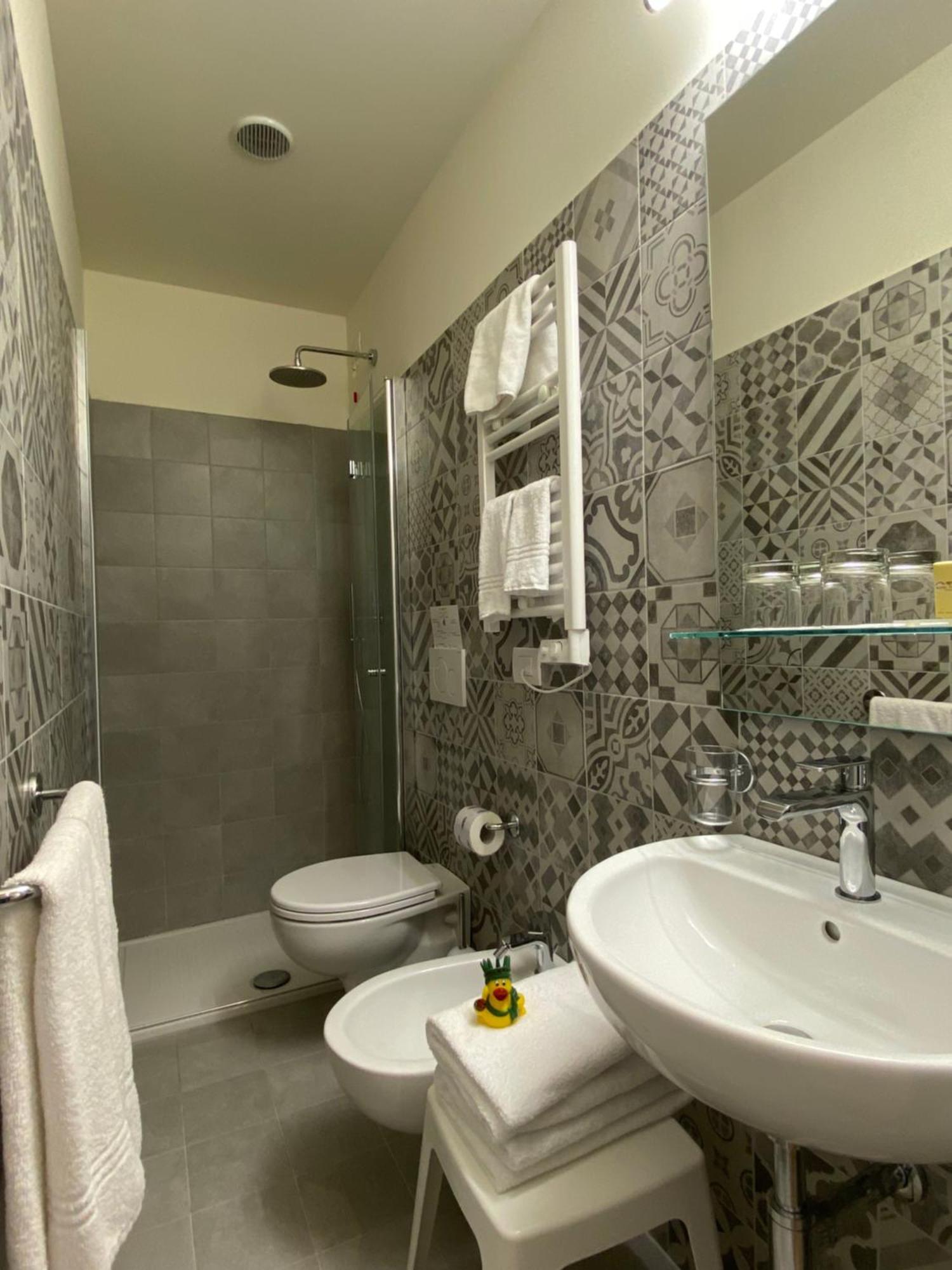 Hotel Eletto San Remo Habitación foto