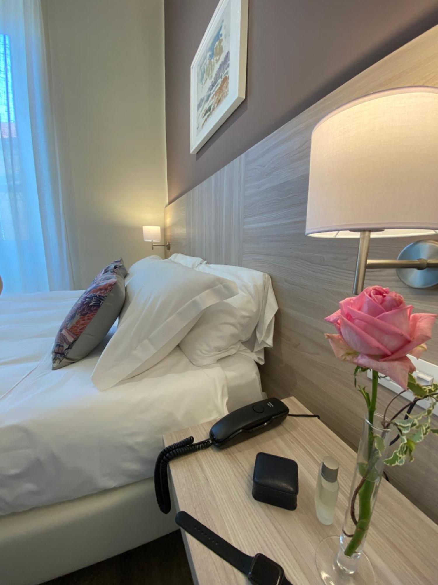 Hotel Eletto San Remo Habitación foto